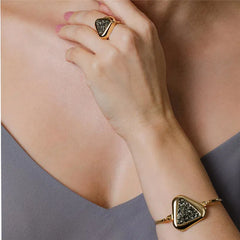 ANEL FOLHEADO A OURO LUMEN