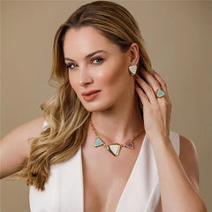 ANEL FOLHEADO A OURO LUMEN