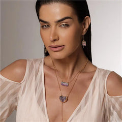 BRINCO DOURADO PENDURAR COM PEDRA GEODO NATURAL