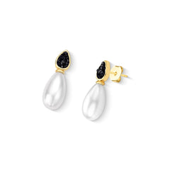BRINCO DOURADO PÉROLA GOTA COM DETALHES FRAGMENTADOS