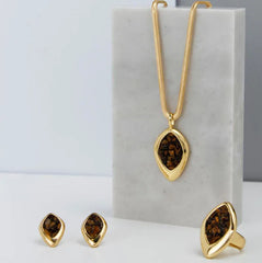 BRINCO DOURADO DETALHE UNICO FRAGMENTOS