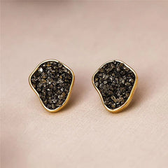 BRINCO SUBLIME CURVAS DOURADO PEDRA FRAGMENTADA