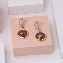 BRINCO CHARM FACETADO PEROLADO FORMATO 12MM DOURADO E RÓDIO BRANCO