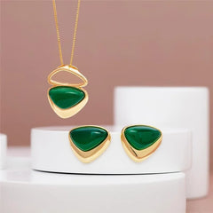 CONJUNTO DOURADO PEDRA STILETTO CABOCHÃO