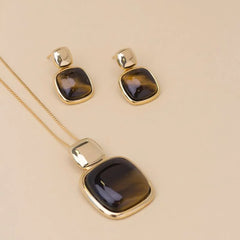 CONJUNTO PEDRA CABOCHÃO QUADRADA GLAMUR DOURADO