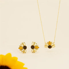 CONJUNTO GIRASSOL DOURADO COM DETALHES EM PEDRA NATURAL FRAGMENTADA