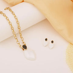 CONJUNTO AURA PORCELANA PEROLADA E PEDRA FRAGMENTADA