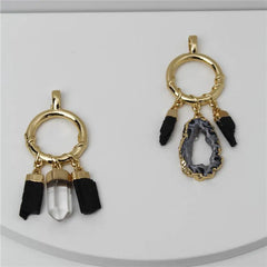 PINGENTE DOURADO A VULSO RARIDADE COM TRES PEDRAS