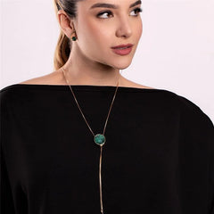 PINGENTE GRAVATINHA PEDRA ESMERALDA DOURADO