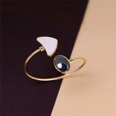 PULSEIRA ESTILO BRACELETE DOURADO EM HEMATITA COM PEDRA FRAGMENTADA