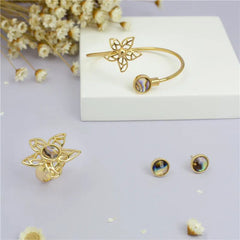 PULSEIRA DOURADA FLOR COLEÇÃO GARDEN PEDRAS DO MAR