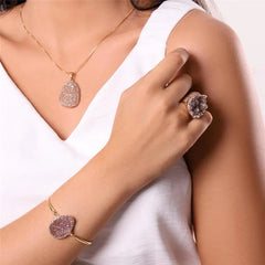 PULSEIRA DOURADA COM GEODO NATURAL IRREGULAR