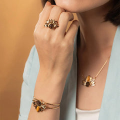 PULSEIRA ESTILO  BRACELETE GIRASSOL DOURADO COM DETALHES