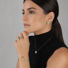 CONJUNTO CORAÇÃO DOURADO PEDRA CABOCHÃO