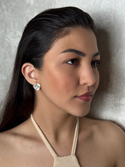 BRINCO CORAÇÃO EM PEDRA MADREPÉROLA DOURADO