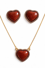CONJUNTO CORAÇÃO DOURADO PEDRA CABOCHÃO COM RÓDIO BRANCO