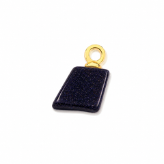 PINGENTE DOURADO COM PEDRA EM TAMANHOS DIFERENTES