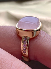 ANEL QUADRADO COM ZIRCÔNIAS DOURADO